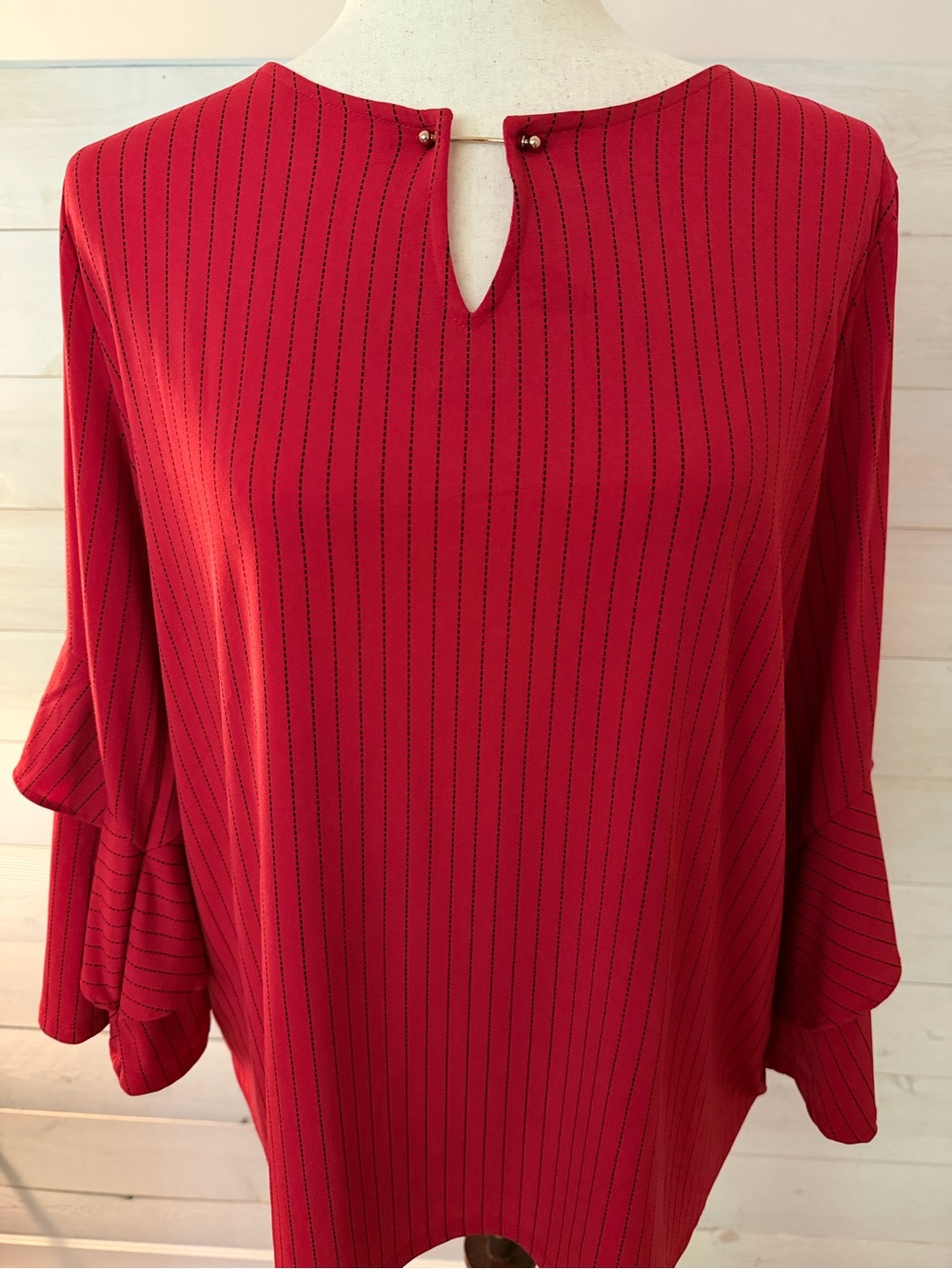 Liz Claiborne Red Pinstripe Keyhole Ruffle-Sleeve Blouse